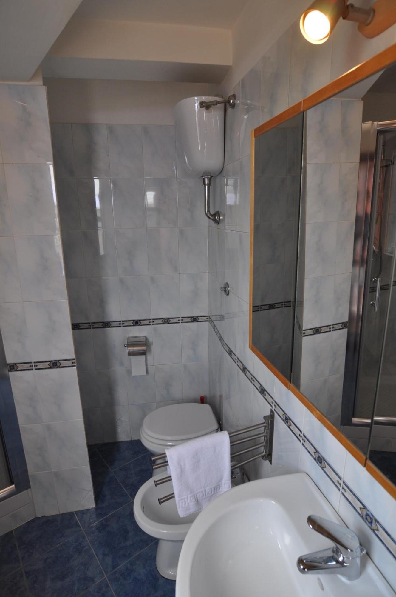 Apartment Flatinrome Fiera Ponte Galeria
